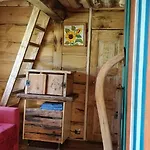 Holiday home Uneallika Hubane Saunaga Majake 