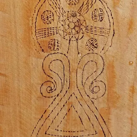 Uneallika Hubane Saunaga Majake 