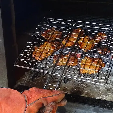 Uneallika Hubane Saunaga Majake 