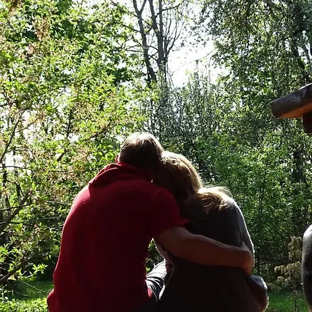 Nyaraló Uneallika Hubane Saunaga Majake 