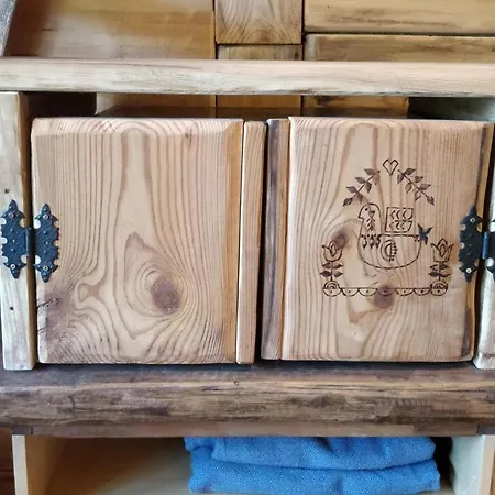 Uneallika Hubane Saunaga Majake 