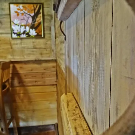 Uneallika Hubane Saunaga Majake 