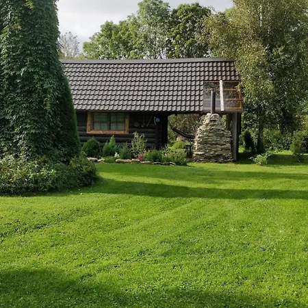 펜션 Uneallika Hubane Saunaga Majake 