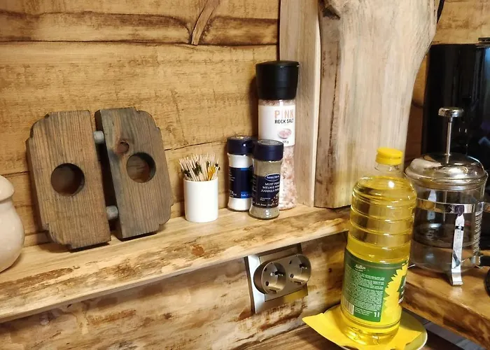 Uneallika Hubane Saunaga Majake 