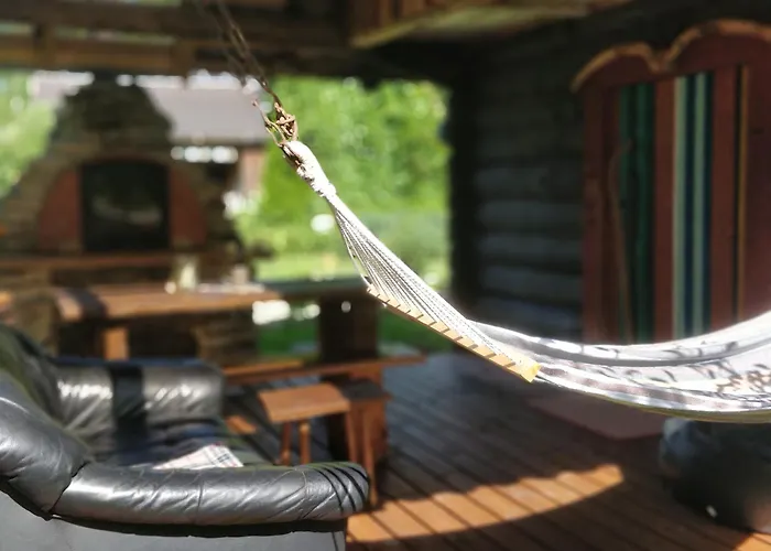 Uneallika Hubane Saunaga Majake 